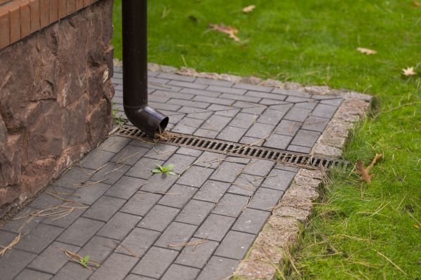 Cost of Gutter Drain Maintenance in Plant City